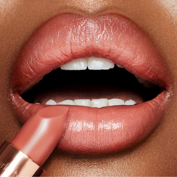 BNIB Charlotte Tilbury lipstick - Picture 3 of 16